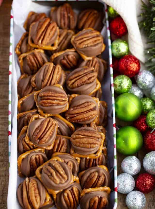 Chocolate Caramel Pretzel Turtles